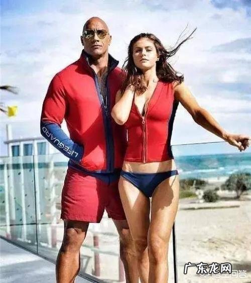 巨石强森的女儿为什么不去好莱坞,反而宣布进入了WWE