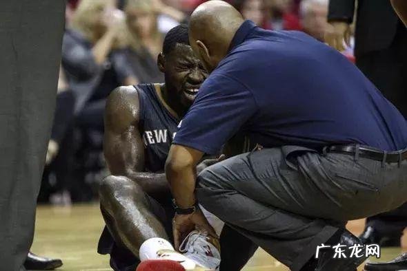 场均17+5,仅排最佳新秀第二,力压库里拿到最佳新秀的是谁?