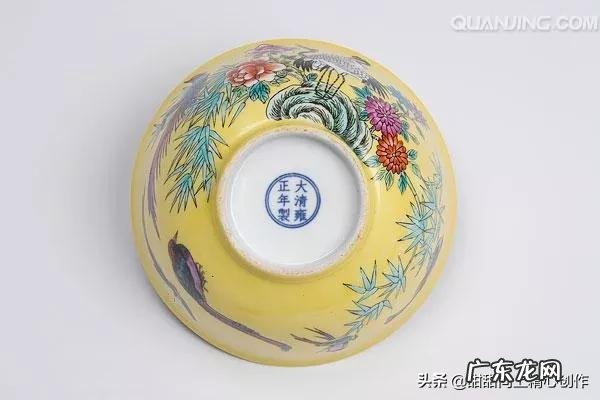 为什么饮料瓶子底部有一个凹槽