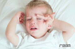 怎样区分宝宝正常的体温升高和发热？