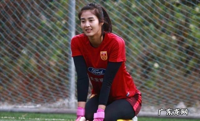 世界足坛颜值最高22人,男女各半,如何分配才能势均力敌?