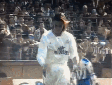 世界足坛颜值最高22人，男女各半，如何分配才能势均力敌？