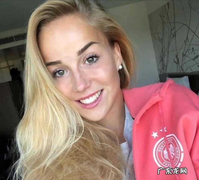 世界足坛颜值最高22人,男女各半,如何分配才能势均力敌?