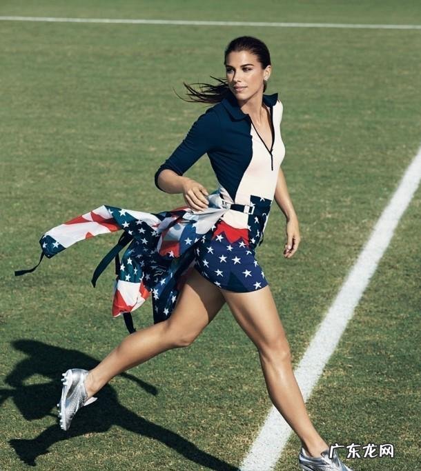 世界足坛颜值最高22人，男女各半，如何分配才能势均力敌？