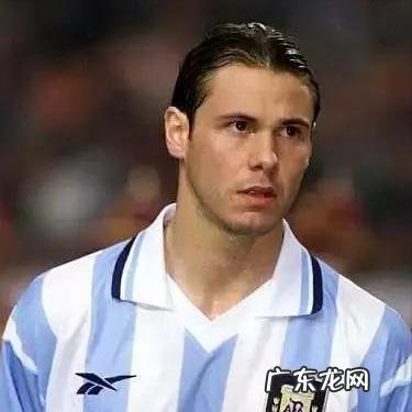 世界足坛颜值最高22人，男女各半，如何分配才能势均力敌？