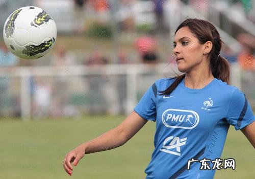 世界足坛颜值最高22人,男女各半,如何分配才能势均力敌?