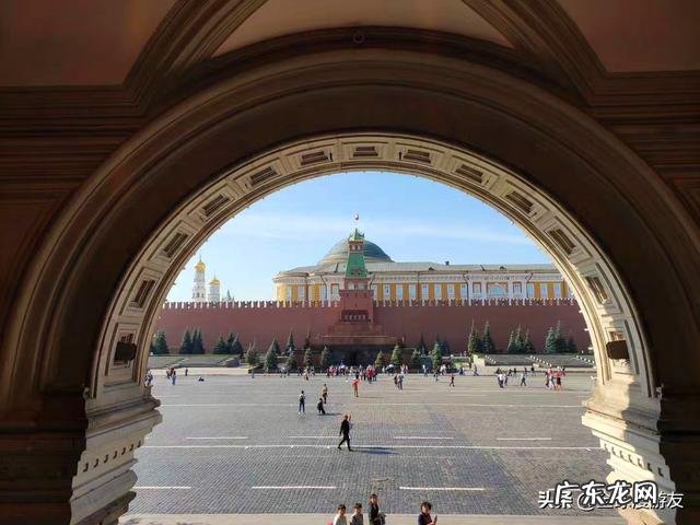 你是愿意一个人旅行,还是带着伴侣为什么