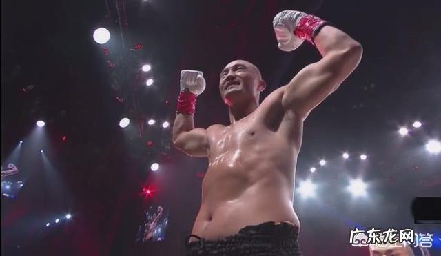 一龙对战韩国巨人,打了三分钟,一个踢裆赢了,你怎么看