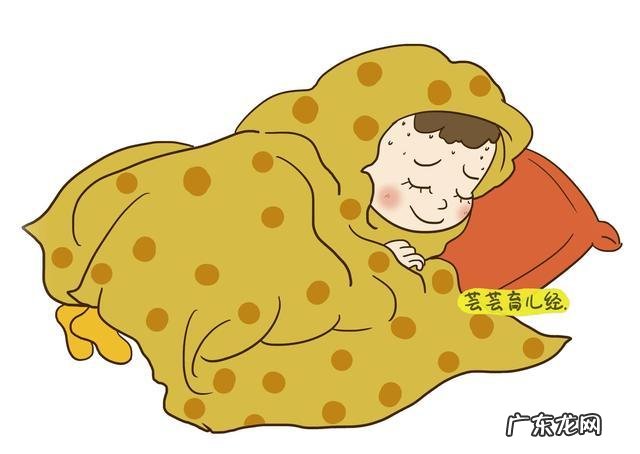 什么原因会导致新生儿的头上有污垢？