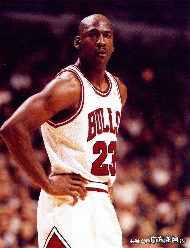 NBA74年历史里，有哪些球员配得上“超巨”的称号？