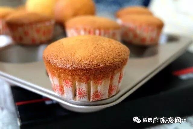 面对诱人的蛋糕,怎样吃才不能不发胖呢?