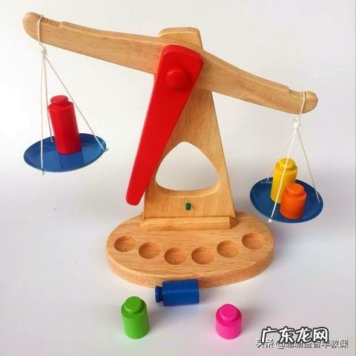 一岁的孩子如何在生活中对她进行早教?