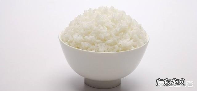 每天吃饭只吃馒头喝汤,能减肥吗?