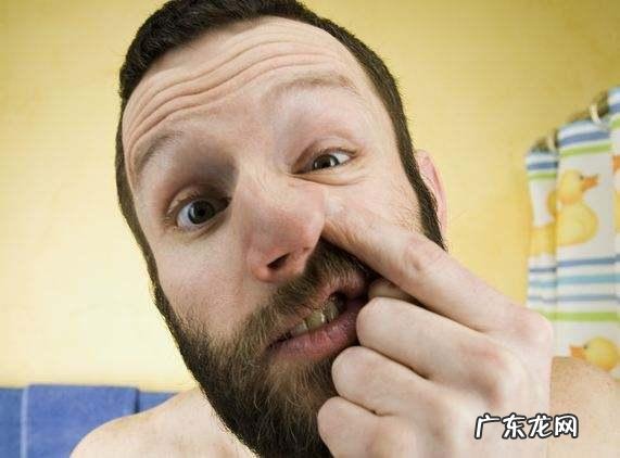 为什么有的孩子爱挖鼻孔?