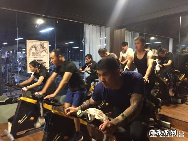 街头健身主要是靠核心力量的吗？