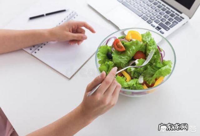 长期熬夜工作的人可以做什么来恢复体力？