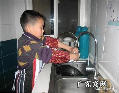 对于一个孩子好吃懒做，不爱学习，该如何教育？