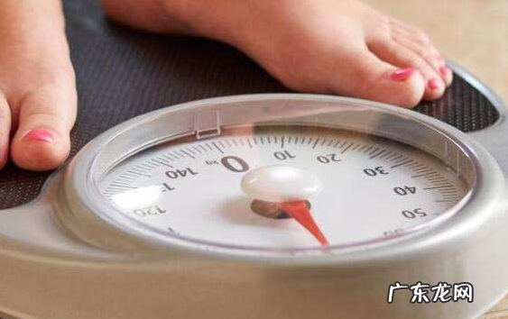 能吃饭,精神也好,就是老困,体重下滑。是怎么了?