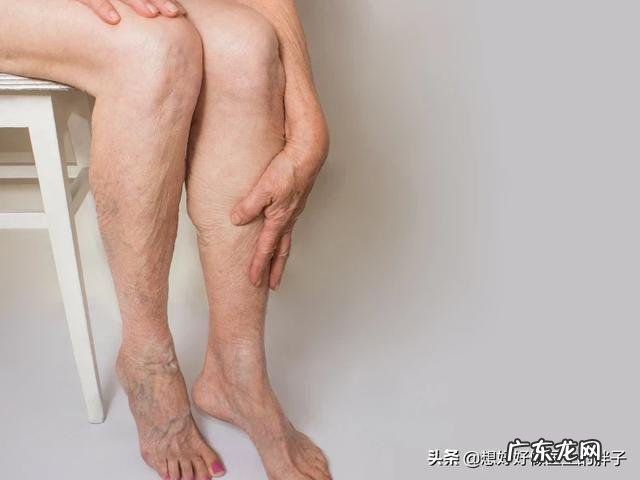 腿疼和做收腹运动有关系吗