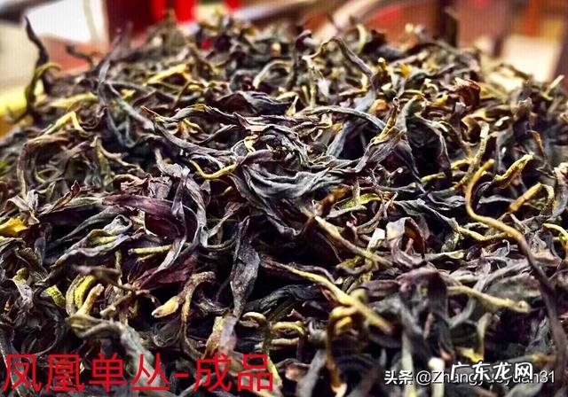 在广东,别人给你倒茶,为什么要敲三下桌面,有什么讲究吗?