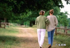 一天三餐都正常吃晚饭后运动能减肥吗