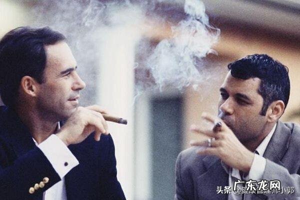 拍一次胸片辐射多久消失?