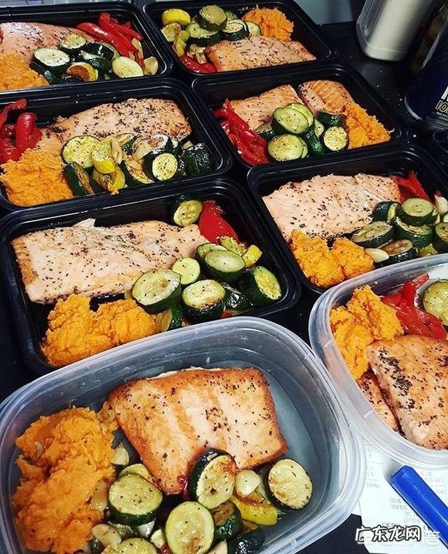 健身大神们,怎么自己做减脂餐?需要一些什么食材?