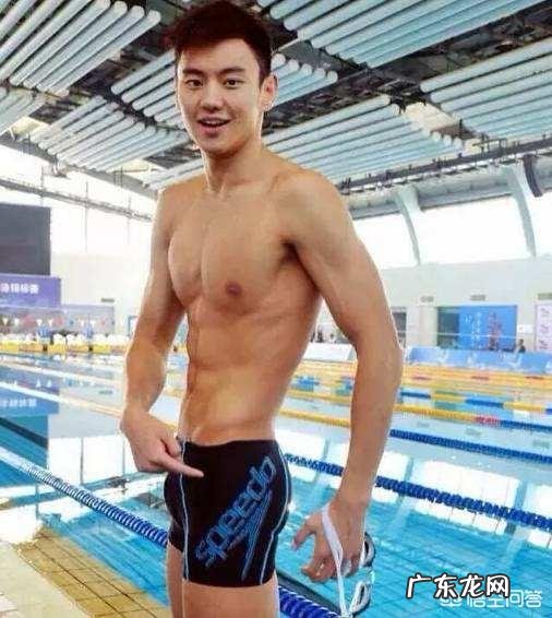 每天游泳2000米该吃蛋白粉还是增肌粉