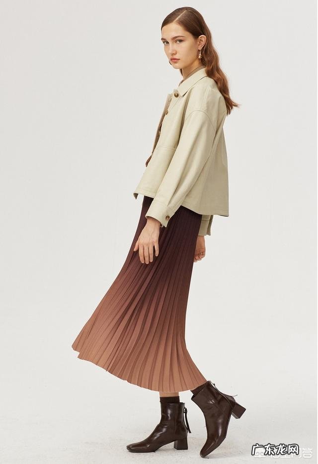 上半身正常,下半身比较胖,要怎么穿衣服才能扬长避短