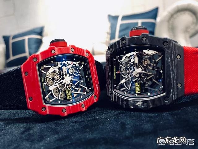 最近想买一块机械表,听朋友说一万块以下都是假的,是这样吗