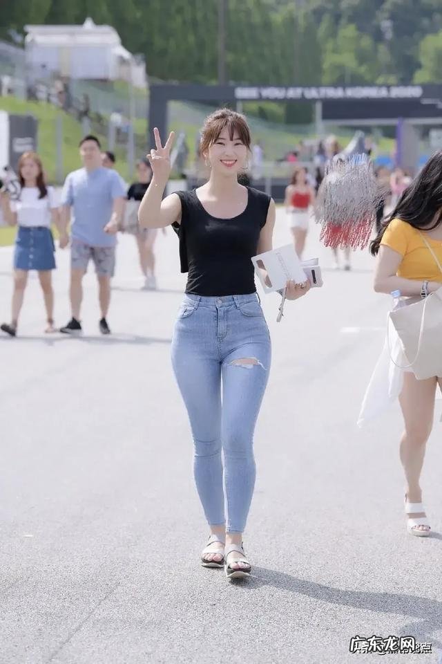 喜欢坐着,屁股又圆又大。怎么才可以让臀部瘦下来