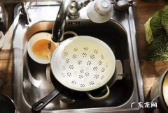 该不该让孩子学做家务 暑假教孩子做作业