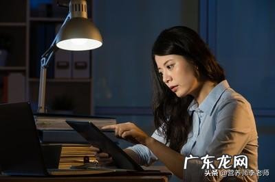 女人因为节食减肥而引起大腿和屁股松弛,这是怎么回事应该怎么办