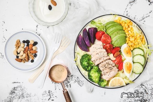 断糖,断油炸,断各种饮料,八小时减肥法还是不掉称,怎么回事