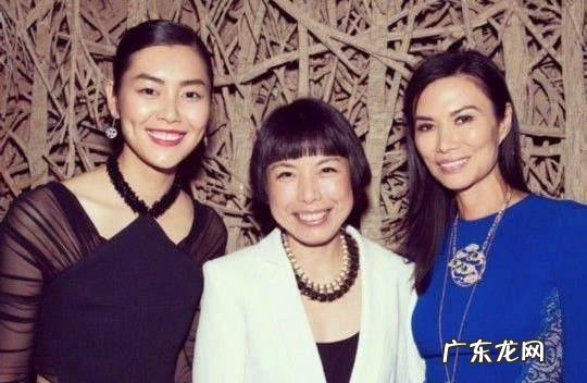 邓文迪48岁牵手21岁小男友,她究竟有多大魅力