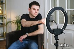 淘宝直播一个月最少播几次？一般几个小时？