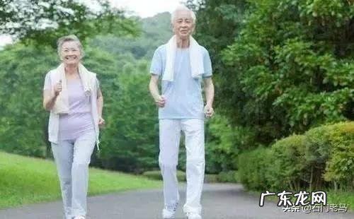 我54岁总感觉身体有些力不从心了,特别容易累,这正常吗