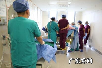 95后宝妈产后从145逆袭到90斤，她是怎么做到的月子怎么做