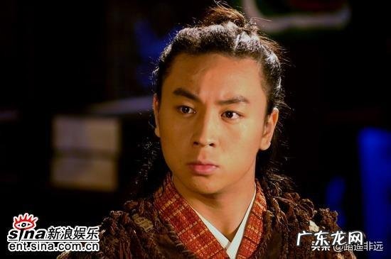 哪些明星小时候比现在难看而哪些明星又比现在好看