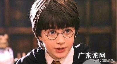 哪些明星小时候比现在难看而哪些明星又比现在好看