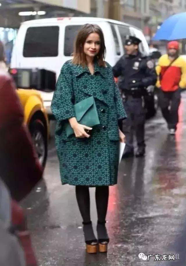 个子矮的女生适合穿长款大衣吗