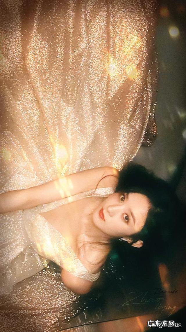 如何看待赵丽颖产后瘦出“星星锁骨”