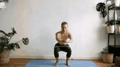 男人臀部两侧的肌肉该怎么锻炼