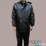 在这个炎热的夏天穿着雨衣雨裤让全身猛流汗，能达到减肥效果吗