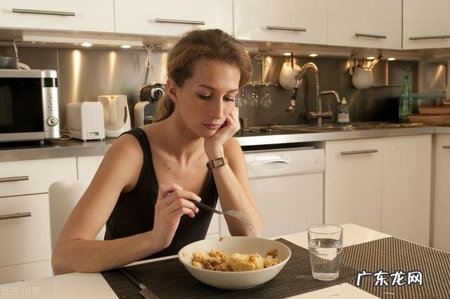 长时间拒食导致厌食症 厌食症会导致哪些后果