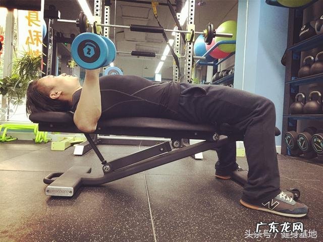 天气变冷了，在家里可以做什么样减脂的运动