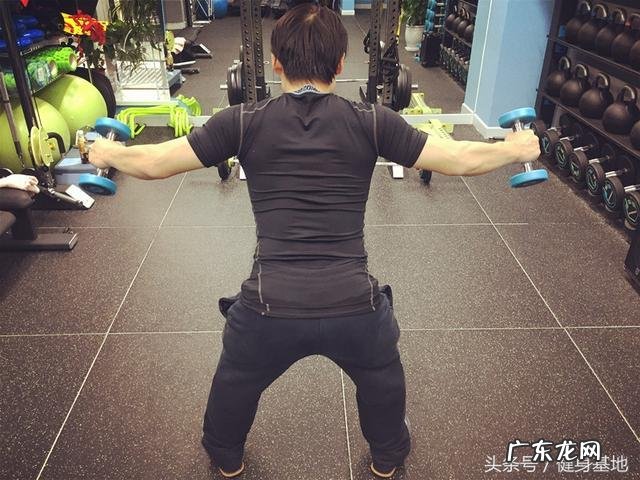 天气变冷了，在家里可以做什么样减脂的运动