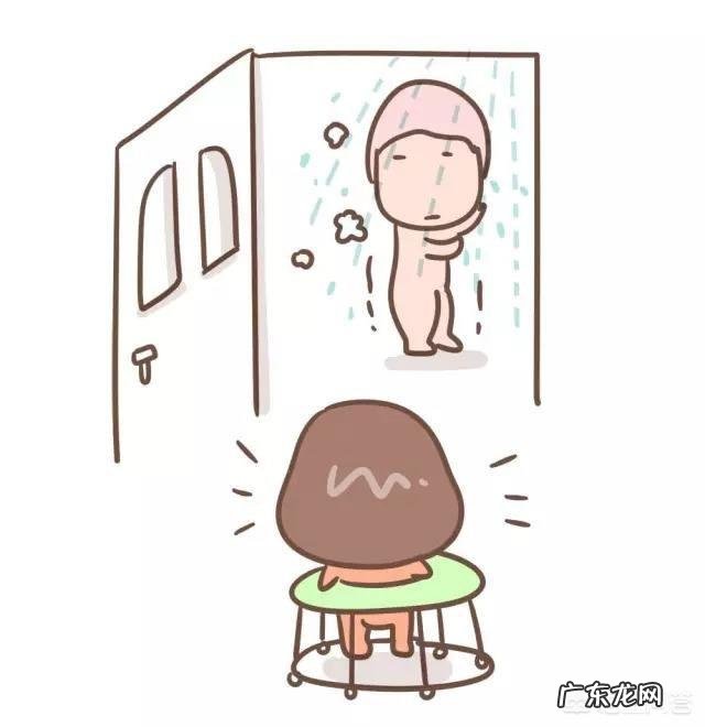 两个月的宝宝抱起来就睡觉,放下就哭闹,是为什么呢