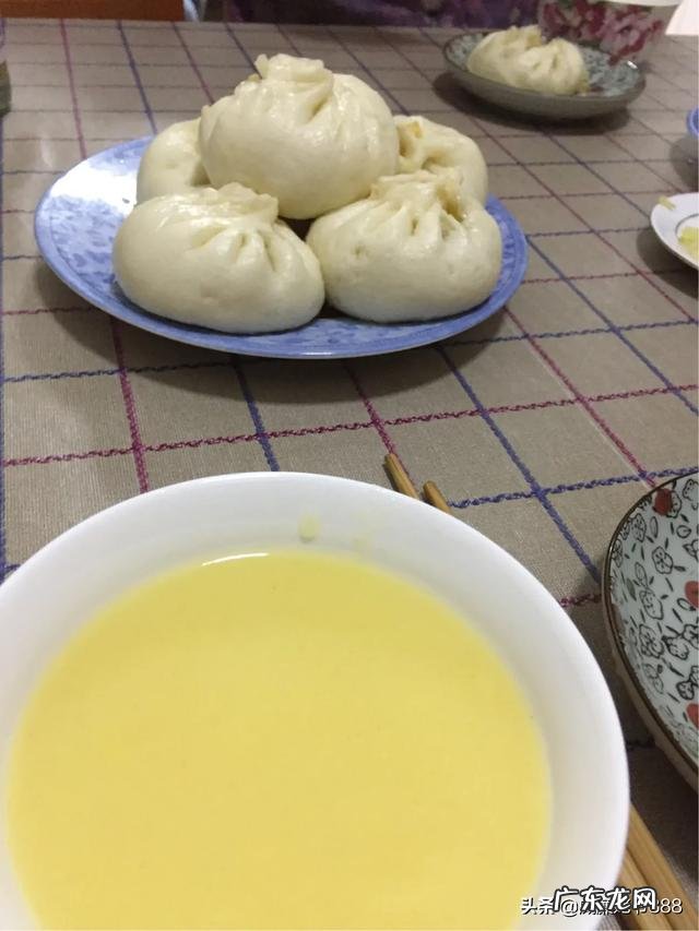 早餐你一般会吃些什么为什么这样搭配餐品呢