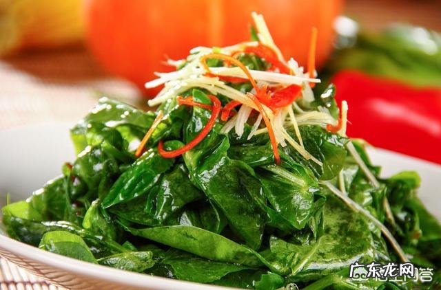 在有油和盐这个大学饮食环境下，如何在保持训练时减少体脂